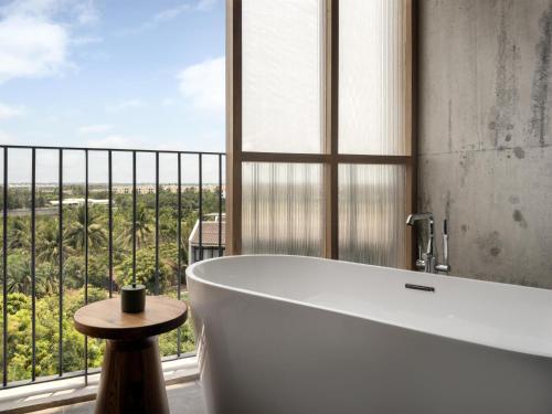 Bathroom, NHAAN Resort & Spa Hoi An, Tapestry Collection by Hilton in Cam Thanh