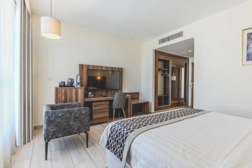 Lacosta Hotel Room Type - Superior King Room