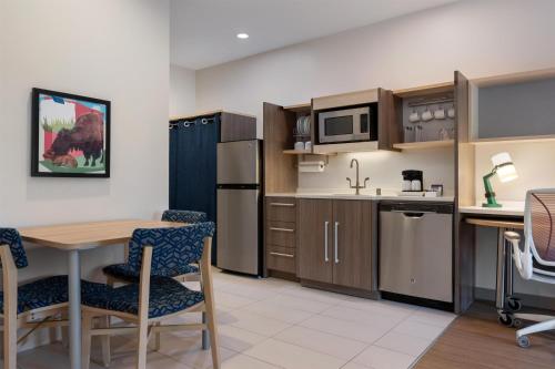 Home2 Suites By Hilton Florence Cincinnati Airport South