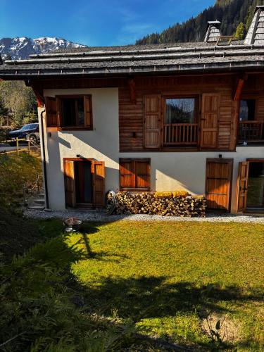 Demi Chalet with garden a Megeve
