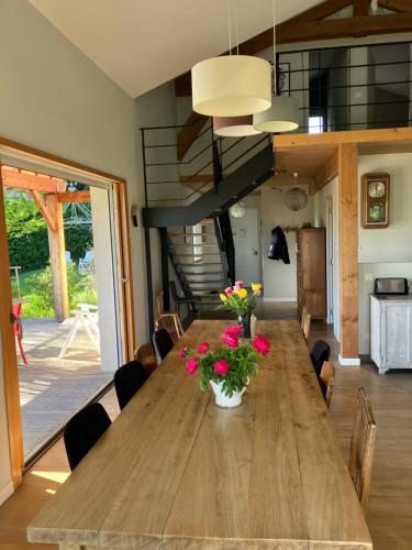 Maison contemporaine in Saint-Symphorien-de-Lay