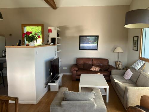 Maison contemporaine in Saint-Symphorien-de-Lay