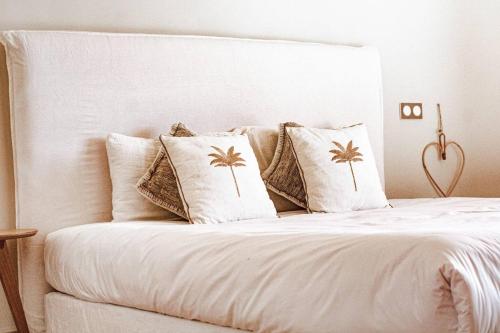Sublime Villa with exceptional services - image 13