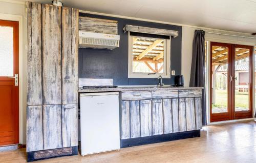 Kitchen, 2 Bedroom Stunning Home In Erm in Erm