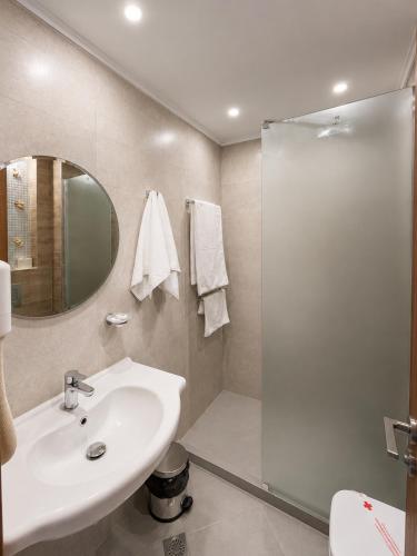 Family Hotel Berlin Beach Sveti Vlas - image 5