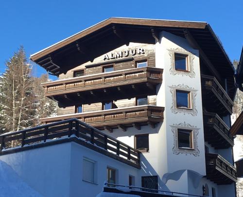 Hotel Garni Almjur St. Anton am Arlberg