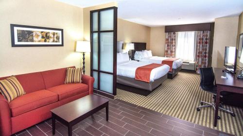 Holiday Inn Express & Suites Elkton - University Area by IHG in Elkton, USA