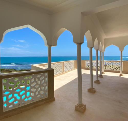 Terraza/balcón, Topp Kwa Ramani 5 bedroom House- stunning ocean views in Kilifi