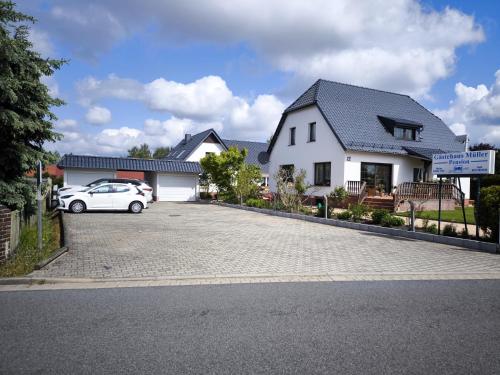 Hotelli välisilme, Gästehaus Müller (Gastehaus Muller) in Elsterwerda