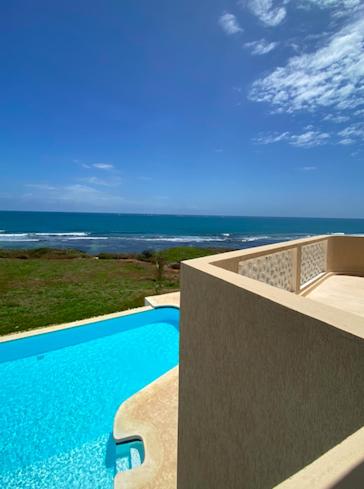 Topp Kwa Ramani 5 bedroom House- stunning ocean views in Kilifi