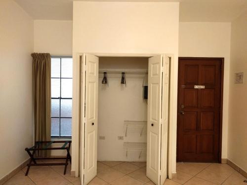 A Hotelcom Hotel El Almendro Hotel Managua Nicaragua - 