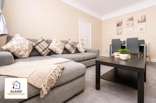 Large cosy house - free on street parking – khách sạn tại Thị trấn Garston