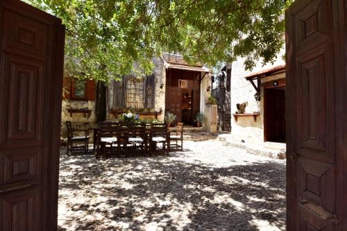 Villa Fumehan Tarihi Rum Tas Ev Since 1820 - Kayaköy