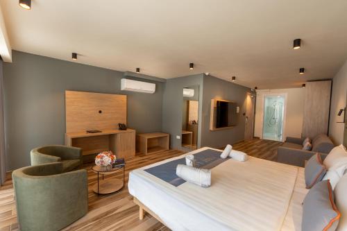 C'est La Vie Hotel Marsascala in Marsaskala