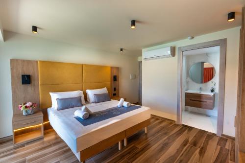 C'est La Vie Hotel Marsascala in Marsaskala