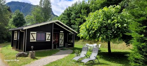 Dārzs, LES CHALETS de MONTORGUEIL in Saurat