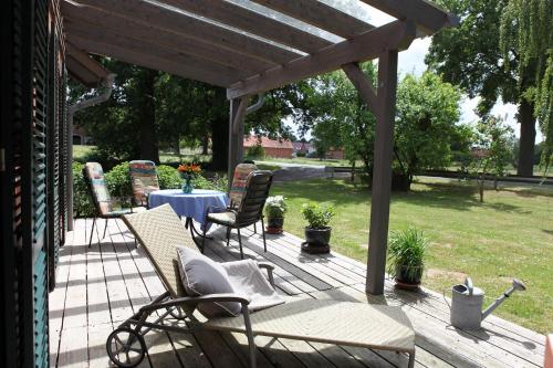 ระเบียง/ชานเรือน, Ferienhaus im Öspergarten (Ferienhaus im Ospergarten) in ปีเตอร์สฮาเกน