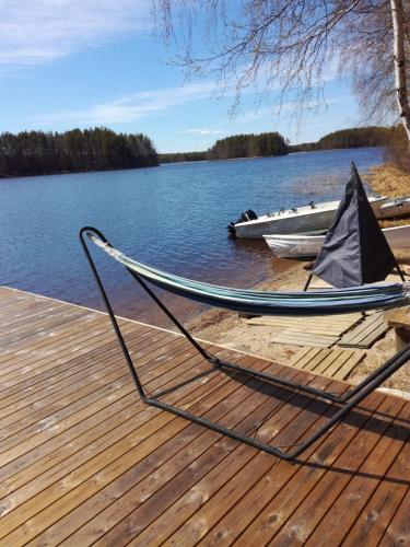 Cottage on the shore of Lake Pielinen in Vuonislahti