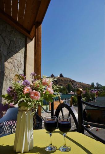 Kambuz Hotel Sevan in Sevan