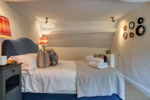 Top Cottage Oddington - image 41