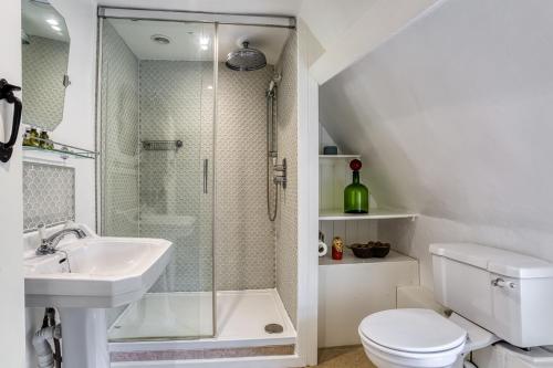Top Cottage Oddington - image 22