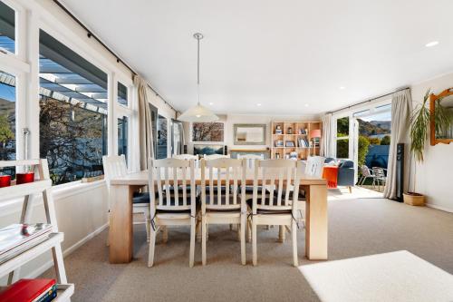 Wakatipu LAKEVIEW Garden Retreat – khách sạn tại Frankton