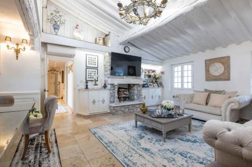 antibes luxury apartment
