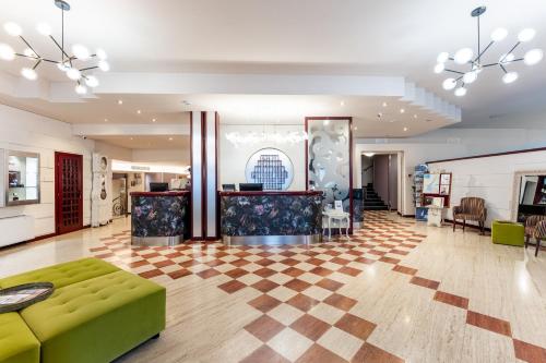 Αίθουσα υποδοχής, Hotel Vittorio in Ντεσεντζάνο Ντελ Γκάρντα