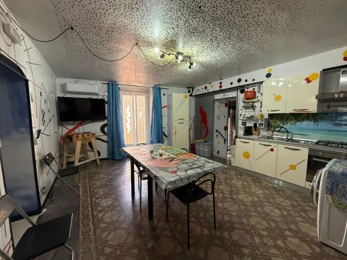 virtuve, Kandinsky CASA VACANZE Relax in Monterosso Almo