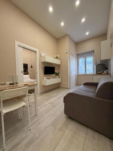 Casa Cavaliere, Неаполь