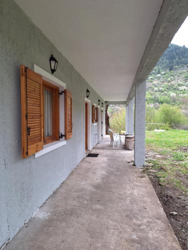 Viesnīcas āriene, Krania House #Petrilo #Argithea #Agrafa in Lampero