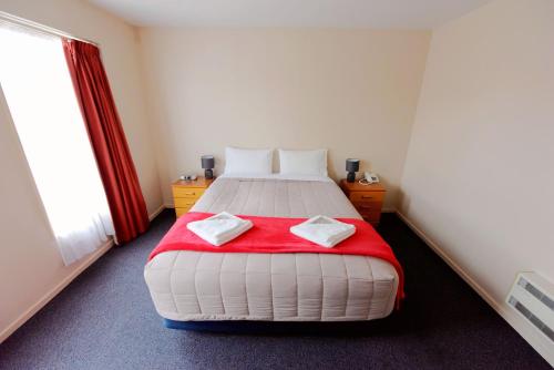 Addington Stadium Motel Addington Stadium Motel is conveniently located in the popular Addington area. Featuring a satisfying list of amenities, guests will find their stay at the property a comfortable one. Facilities like 