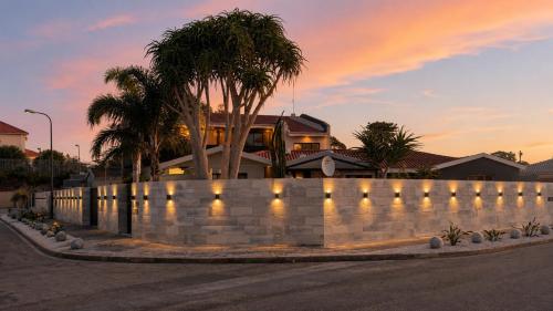 Royal Palms Guest House – khách sạn tại Humewood