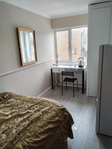 Murston Double Room – khách sạn tại Chalkwell
