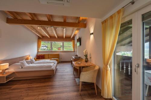 Book the Large Double Room Large Double Room