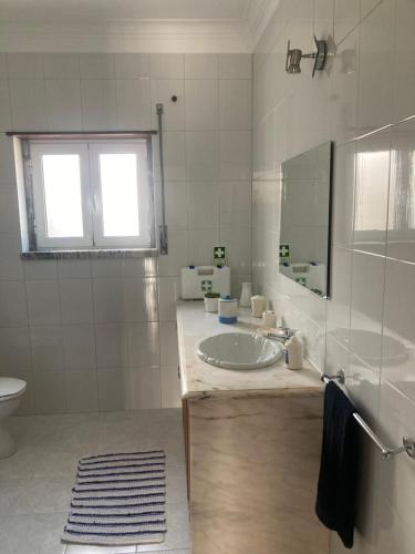 ห้องน้ำ, A Casa do Telhado Escuro in ซาบูโก