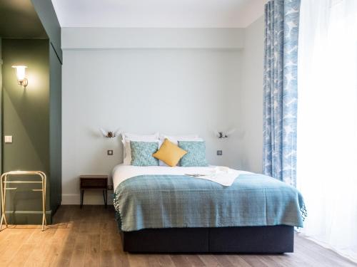 1er Etage SoPi Stop at 1er Etage SoPi to discover the wonders of Paris. The property offers a high standard of service and amenities to suit the individual needs of all travelers. Service-minded staff will welcome a