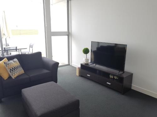 Fisher Point - Shared Apartment - Photo 2