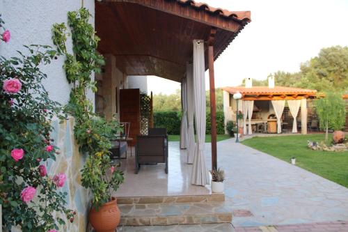 Gravanis Resort in Oropos (Attiki)