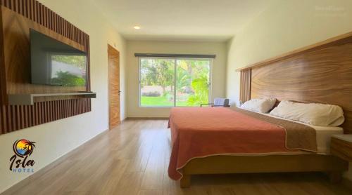 1 queen bed