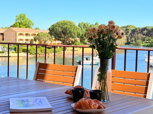 Marina Suites îles Cannes Port View Terrace