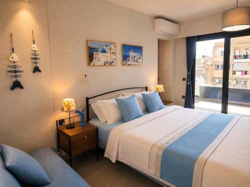 Athena Luxury Duplex-2BR 2Baths At the foot of the Acroplis and Parking available, Atenas