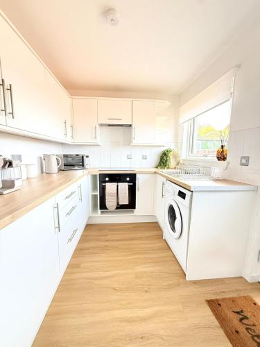 Cosy Home from Home 3 Bed House In Inverness City in Scorguie