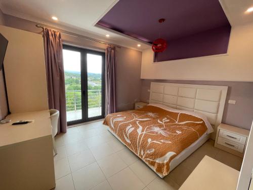 2 twin beds