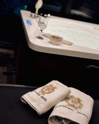 Boutique Hotel - image 2