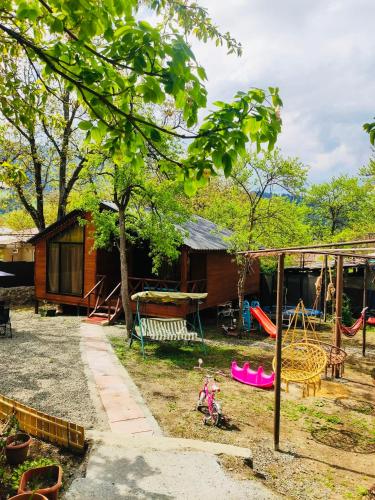 Borjomi Eco Cottage Gona – khách sạn tại Charkhistskali