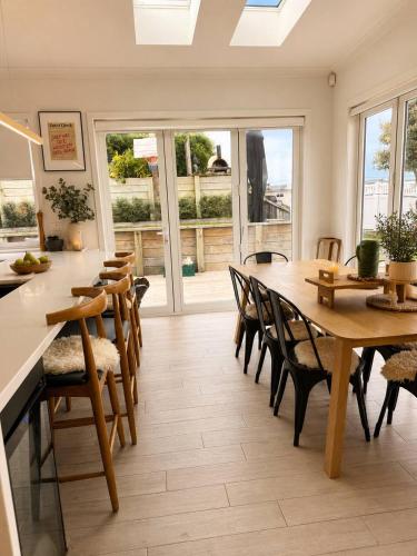 FB package included at OBE in Foxton Beach