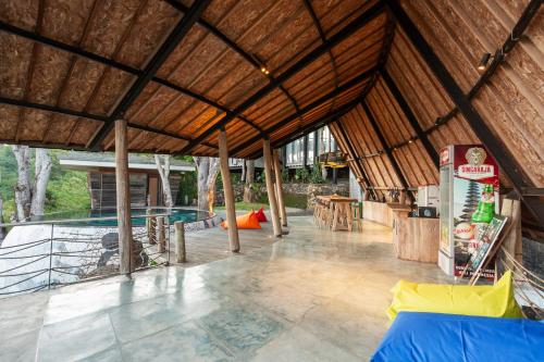 gedeelde lounge/tv-ruimte, Bong Lux Hostel in Nusa Lembongan