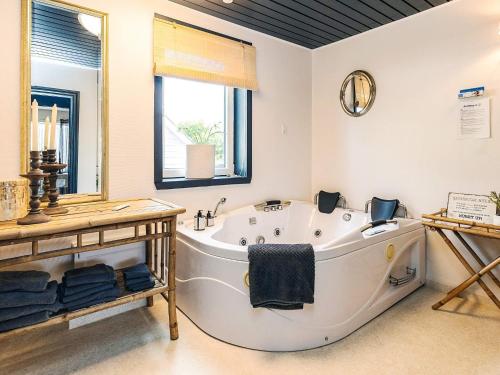 Spa, 5 person holiday home in Snedsted in Snedsted