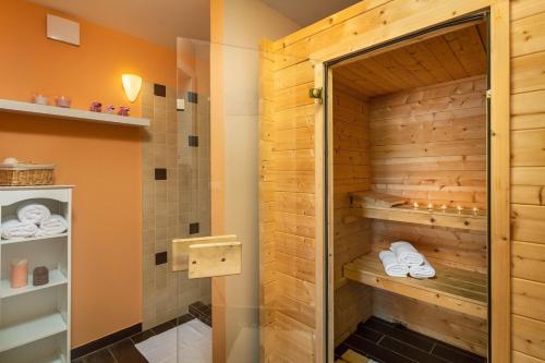 Vannas istaba, Luxury villa with a swimming pool Rakalj, Marcana - 26928 in Rakalj